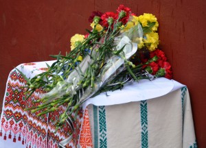 День пам’яті: кіровоградські школи вшанували загиблих Героїв-випускників (ФОТО)