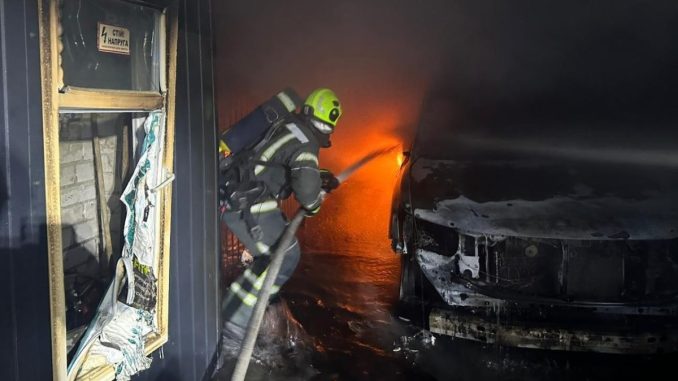 В Олександрії вночі згорів Лексус, Новини Кропивницького і Кіровоградщини