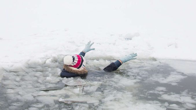 Новини Кропивницького та Кіровоградщини, Патрульна, Крига, Провалилася під лід